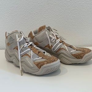 Adidas Trionfo size 13.5